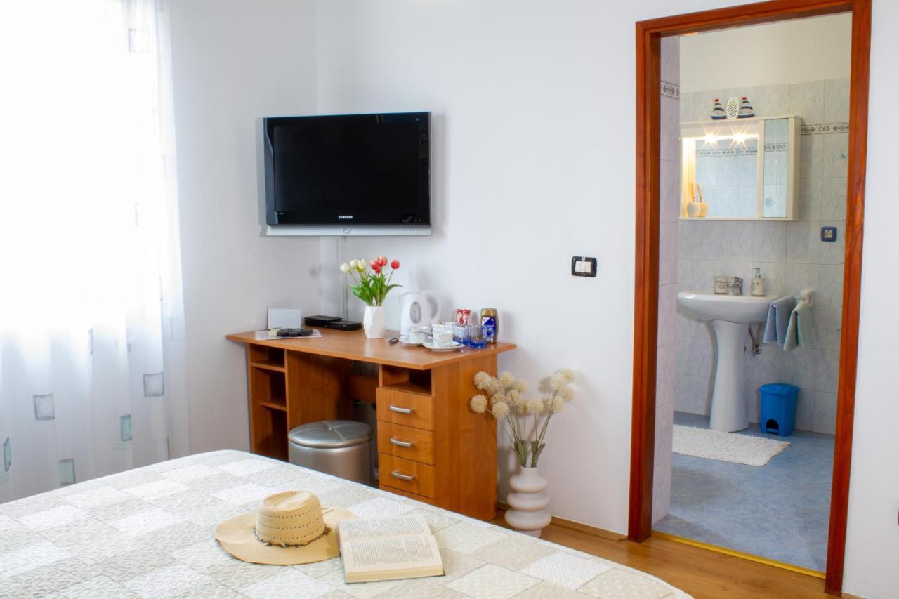 Room Adry Rovinj Exteriör bild