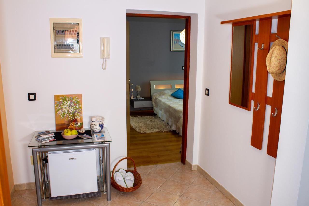 Room Adry Rovinj Exteriör bild