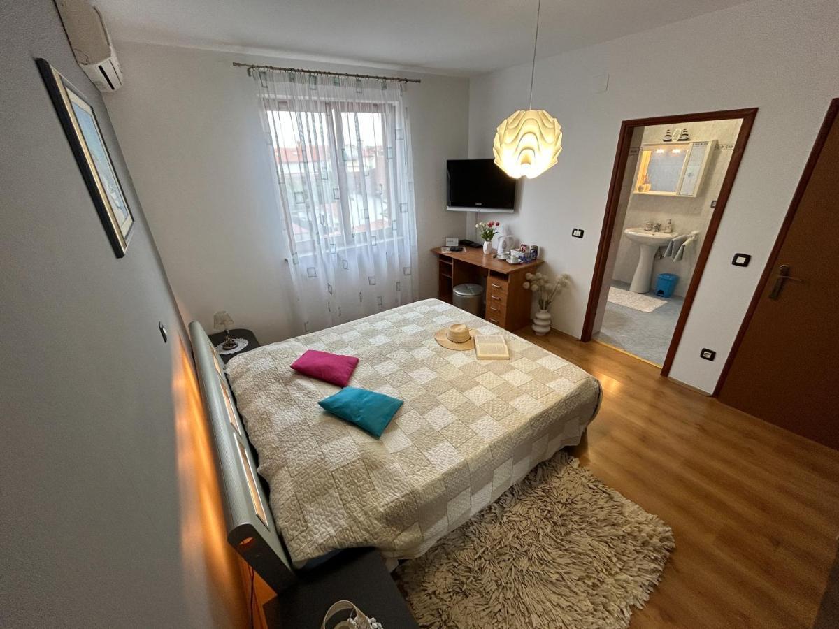 Room Adry Rovinj Exteriör bild